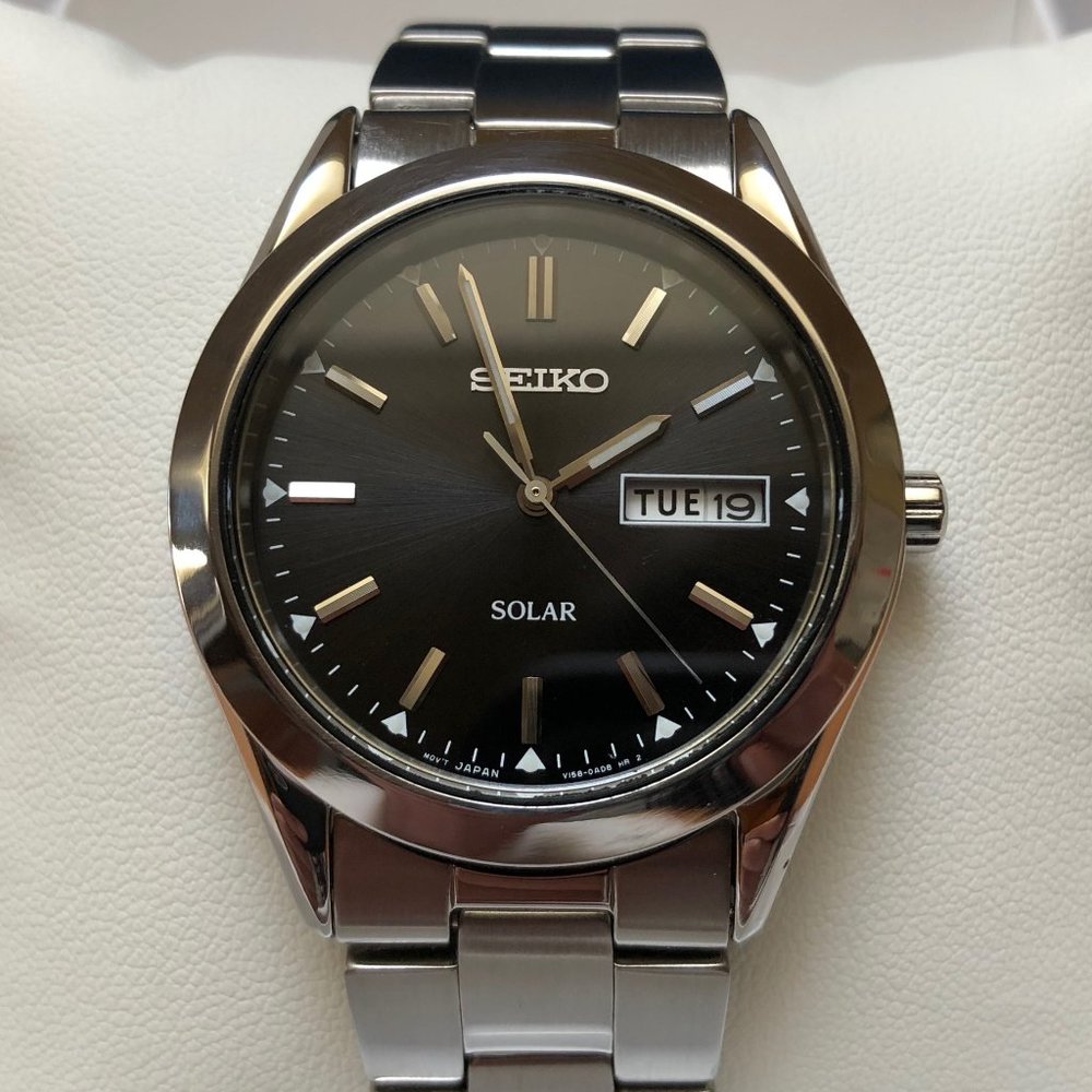 Seiko Solar Men's Watch with Full Bracelet SNE039